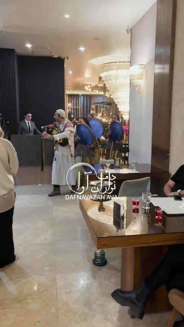 ویدیوی اجرای رستوران ها - شماره ۷ - گروه دفنوازان آوا